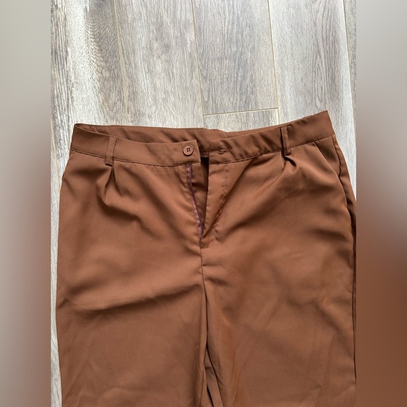 Women’s brown dress pants - brand new - Picture 7 of 7